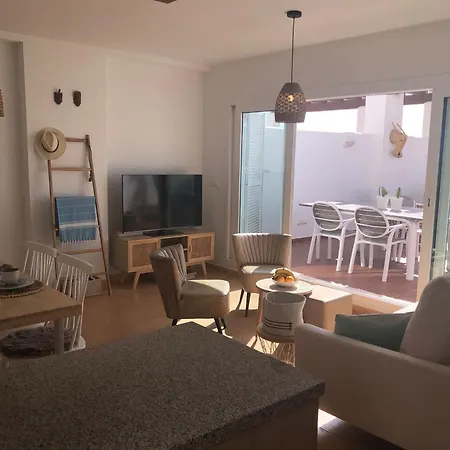 Breeze - Playa - 2 Bedroom - Sleeps 4 - R413